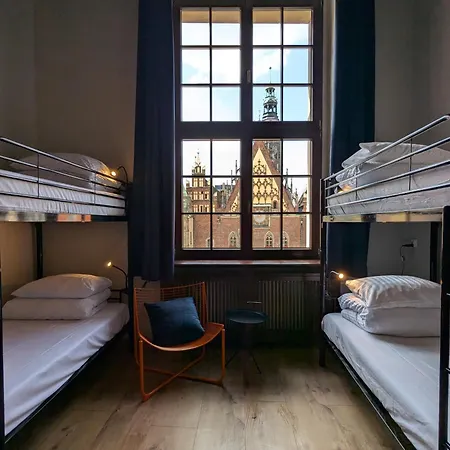 Rynek 30 Hostel Βρότσλαβ