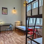 Rynek 30 *