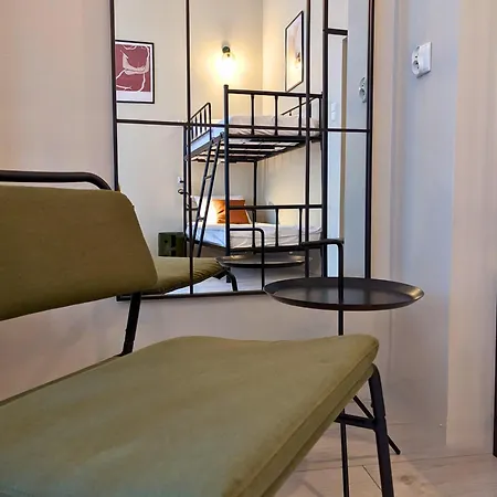 Rynek 30 Hostel *