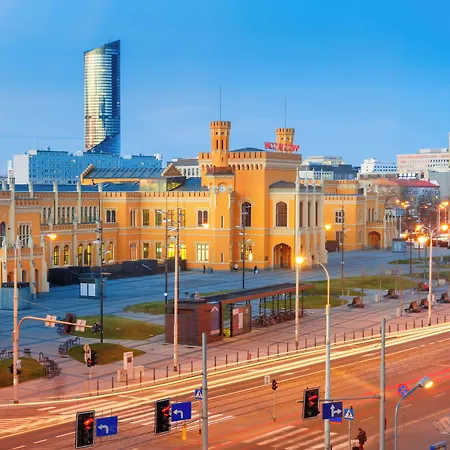 Rynek 30 호스텔 *